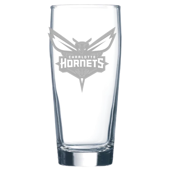 Charlotte Hornets Polar Camel 16 oz. Willi Becher Beer Glass