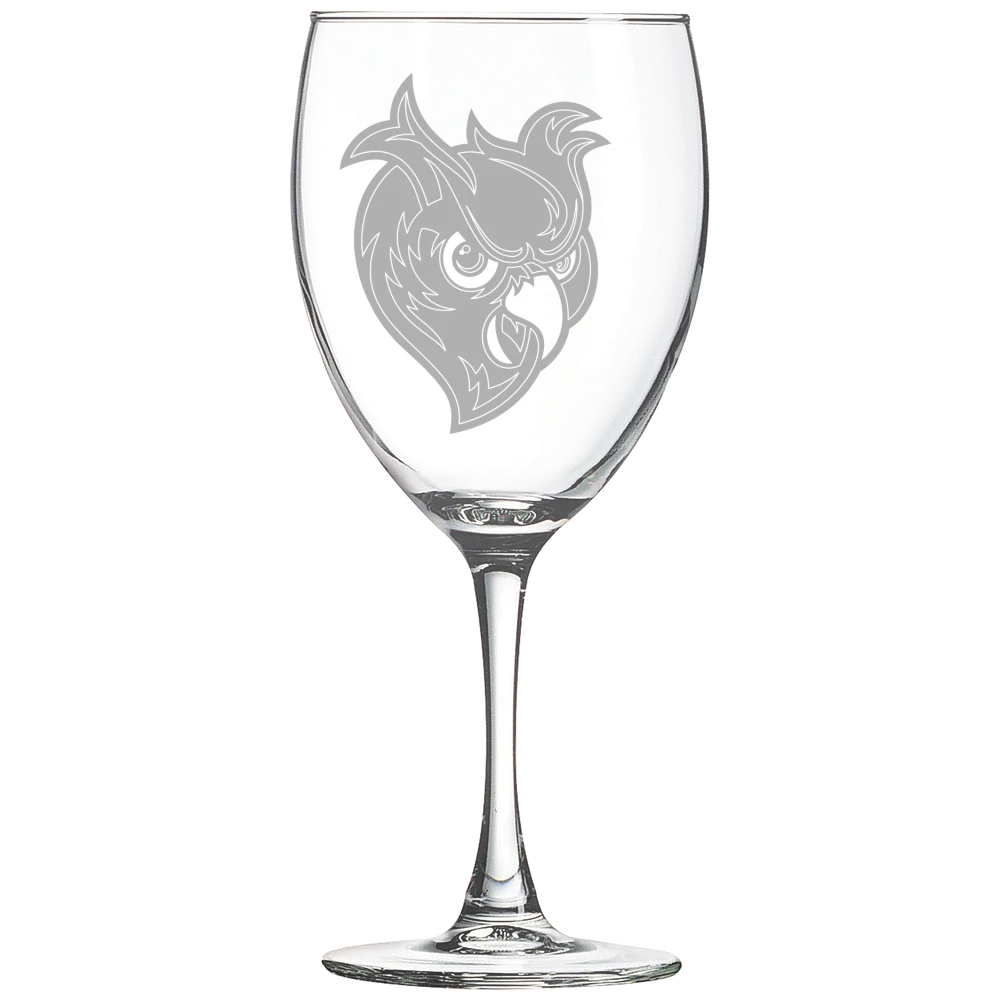 Southern Connecticut State University Polar Camel 10 1/2 oz. Wine Glass